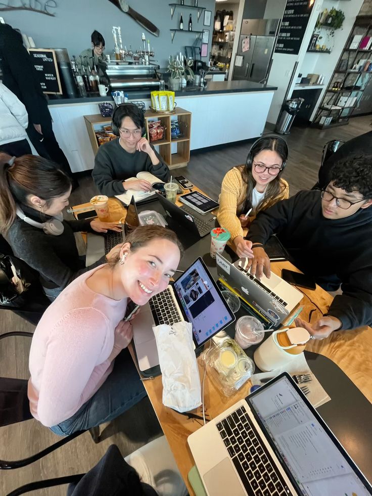 Üniversite Tanışma Partisi